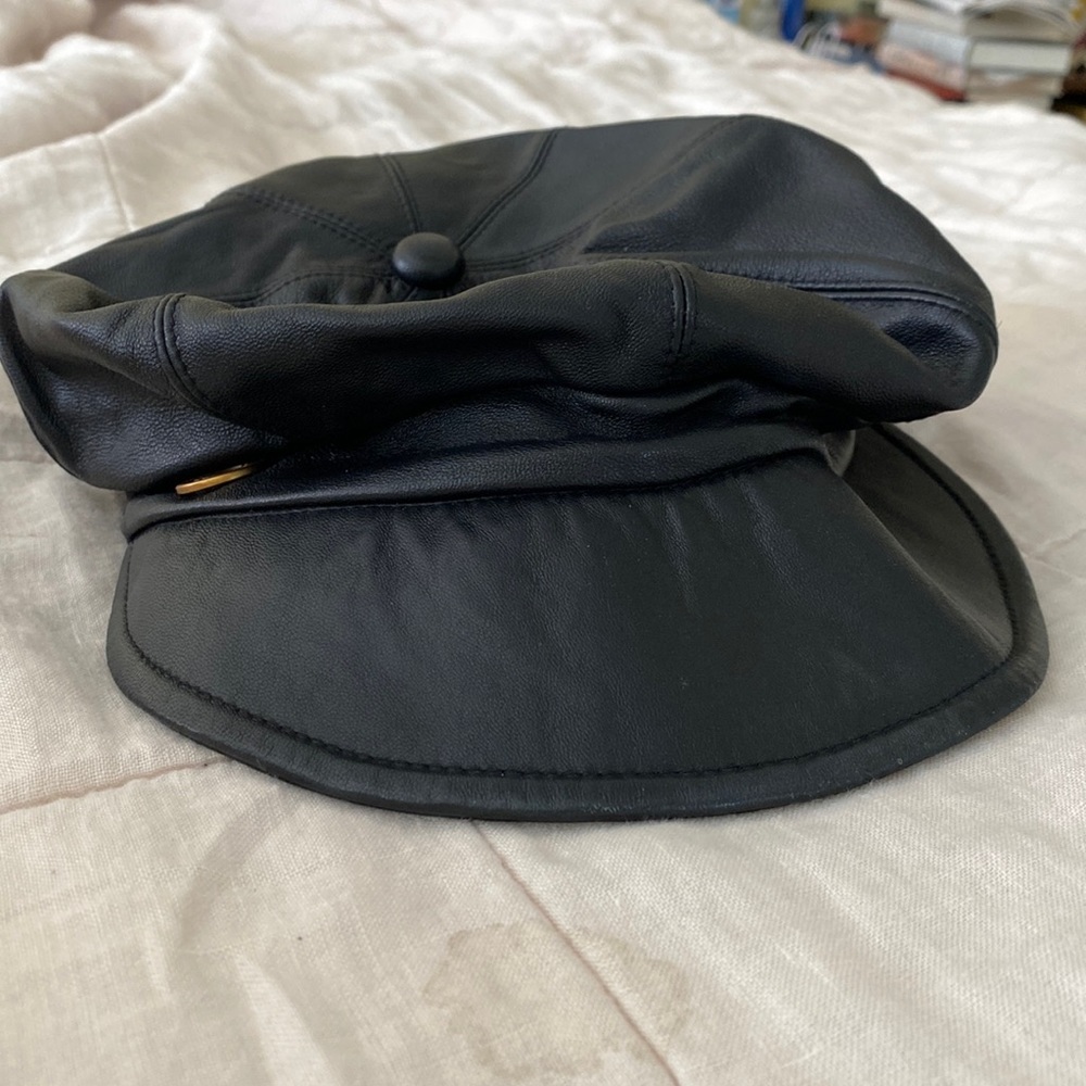 Luxurious lamb leather newsboy hat